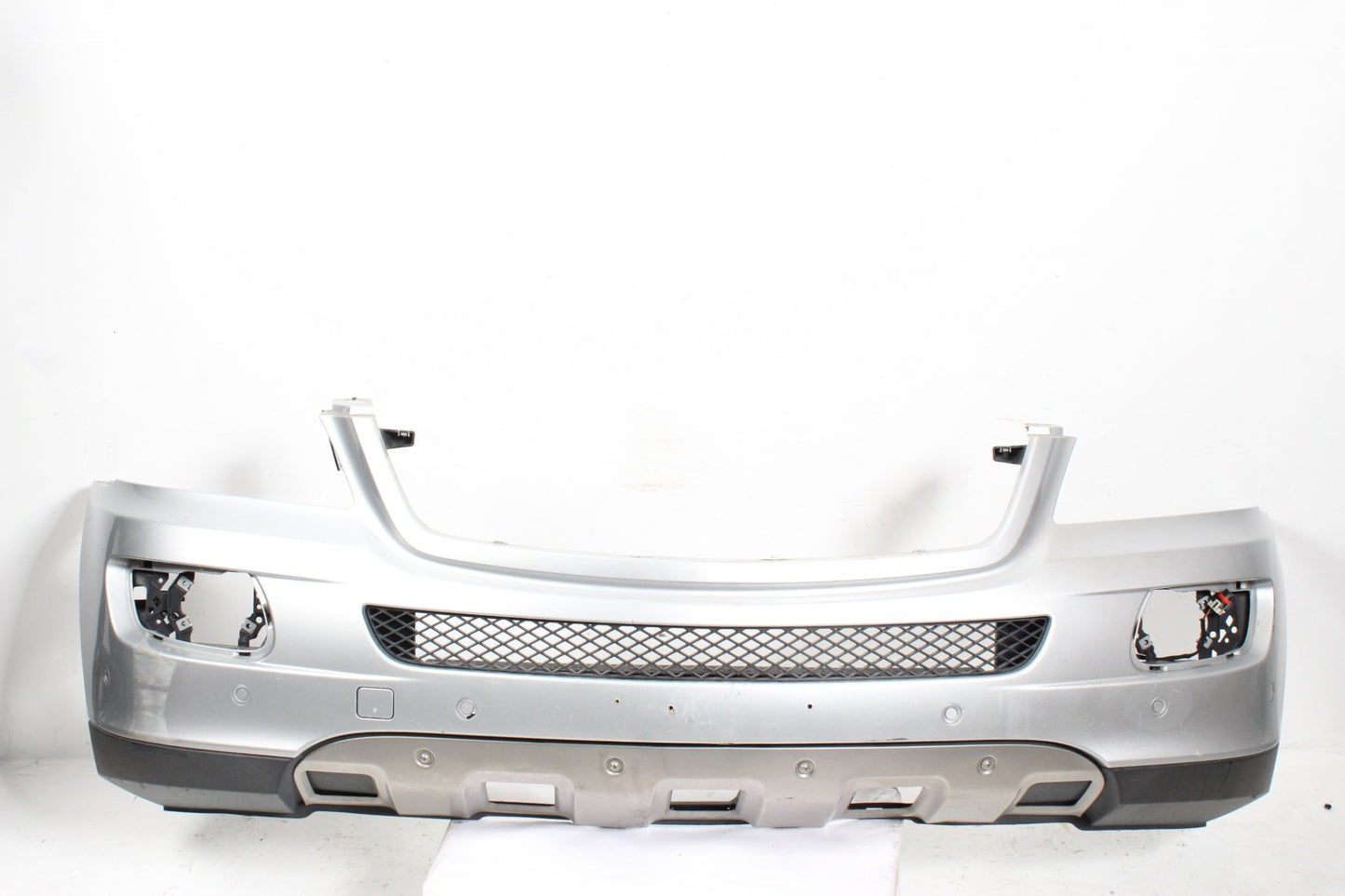 2006-2008 Mercedes-Benz ML500 ML550 W164 Front Bumper Cover 1648800035 OEM