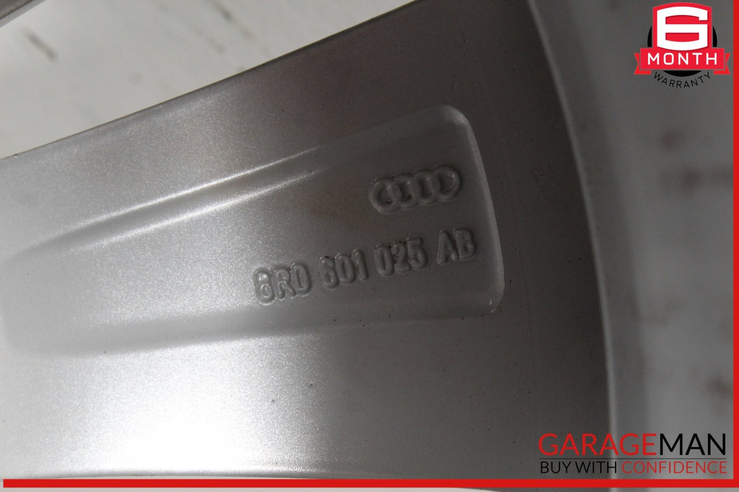 2013-2017 Audi Q5 SQ5 Wheel Rim w/ Michelin Tire 8.0JX19H2 ET39 8R0601025AB OEM