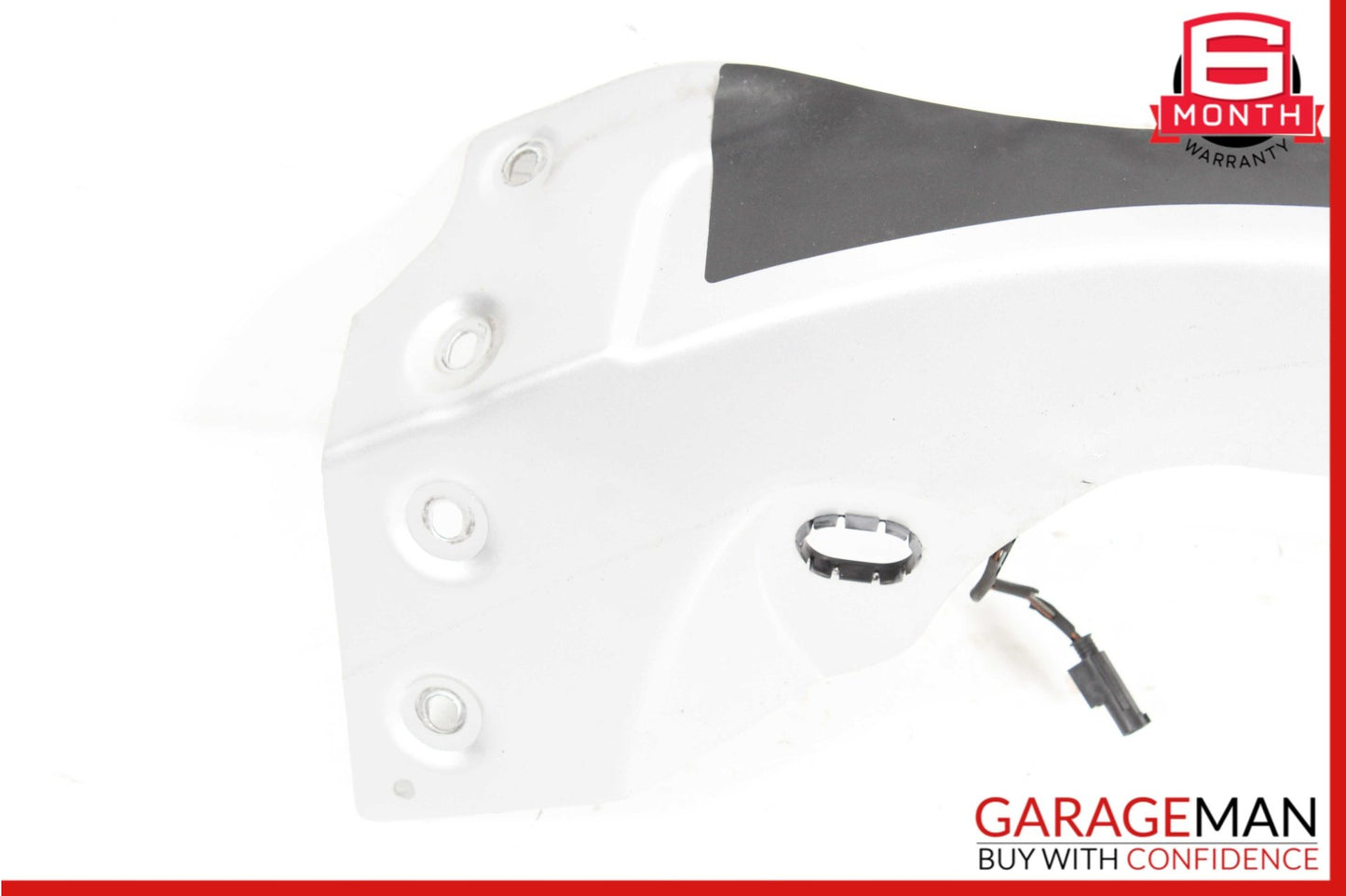 1998-2005 Mercedes-Benz ML350 W163 Radiator Support Bracket 6260546