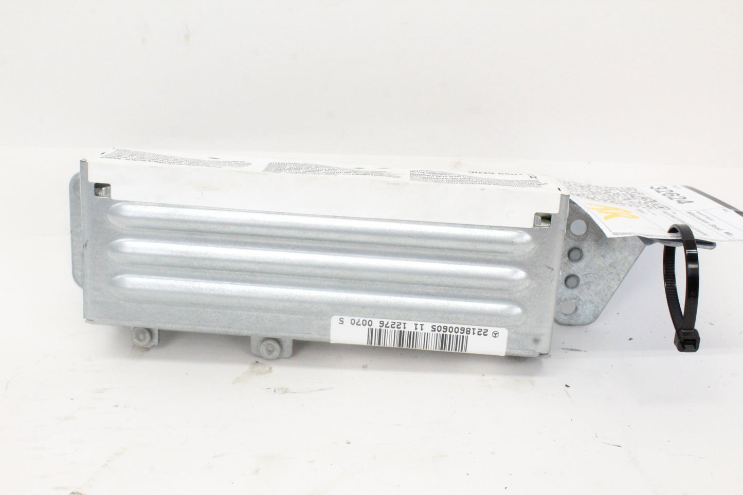 2007-2014 Mercedes S550 W221 Rear Right Quarter Airbag 2218600605