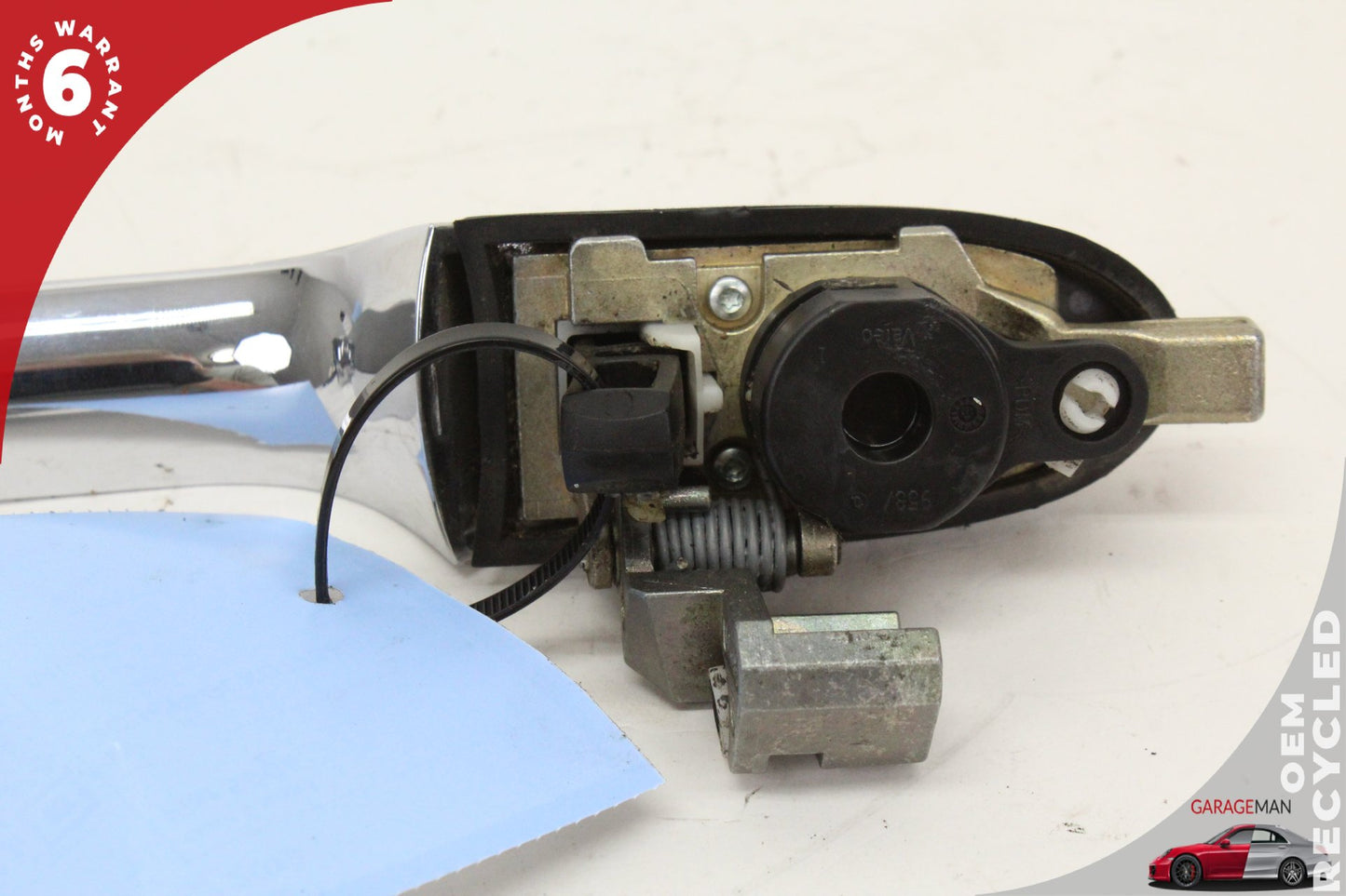 2012-2019 Fiat 500e Front Left Side Exterior Door Handle 68069943AB OEM