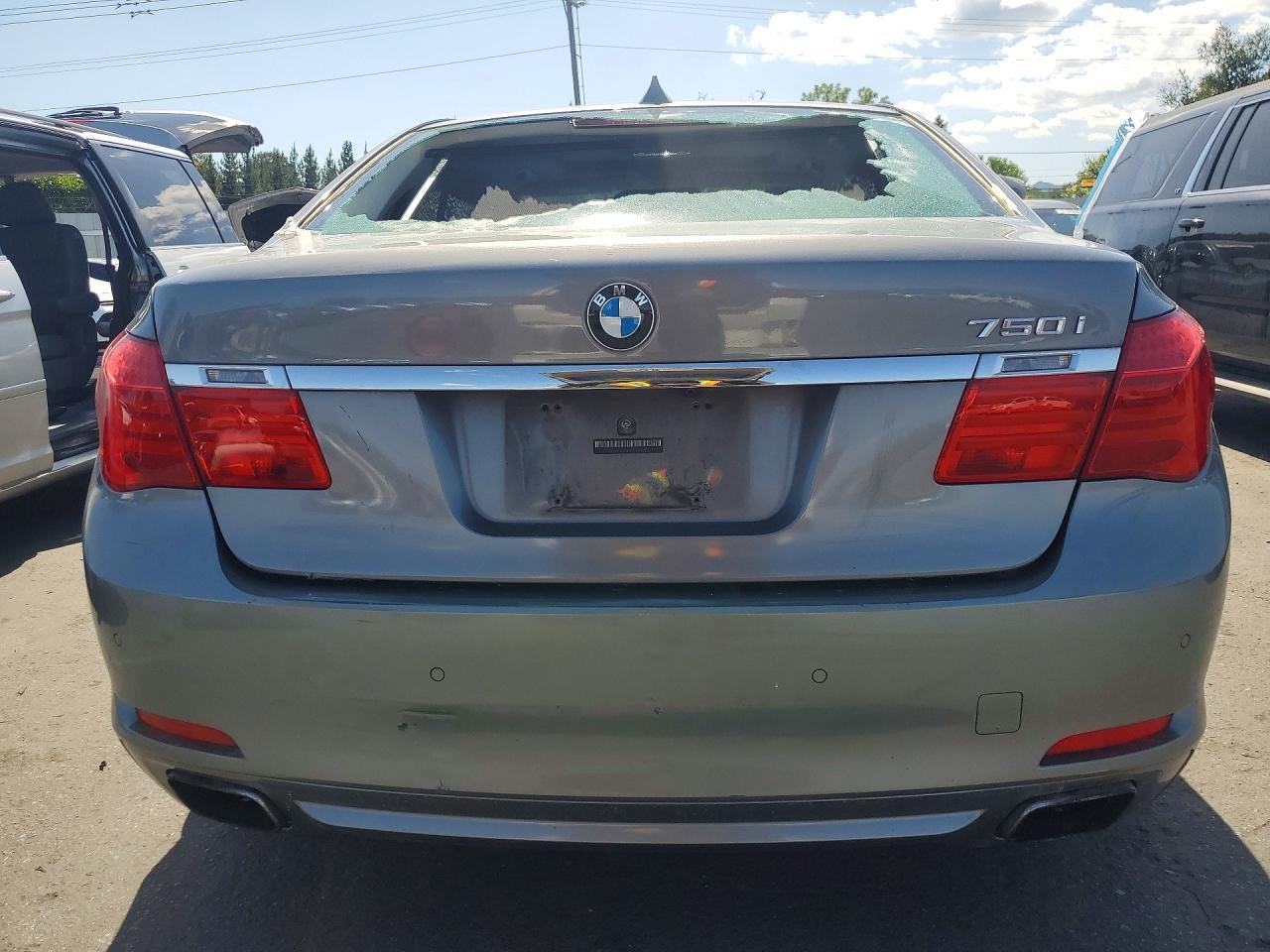 Parting Out- 2010 BMW 750i xDrive- 112