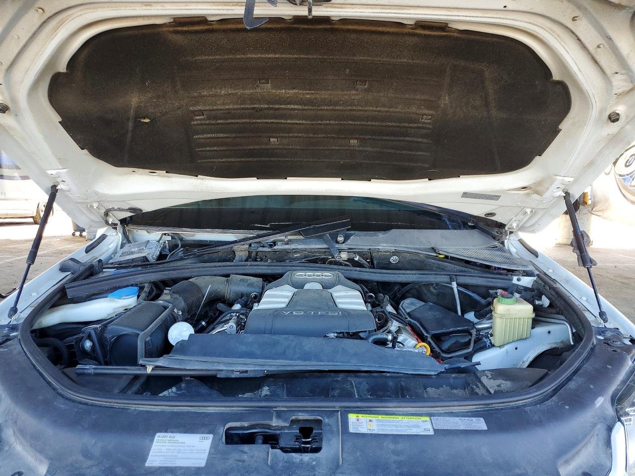 Parting Out- 2015 Audi Q7 4L- 233
