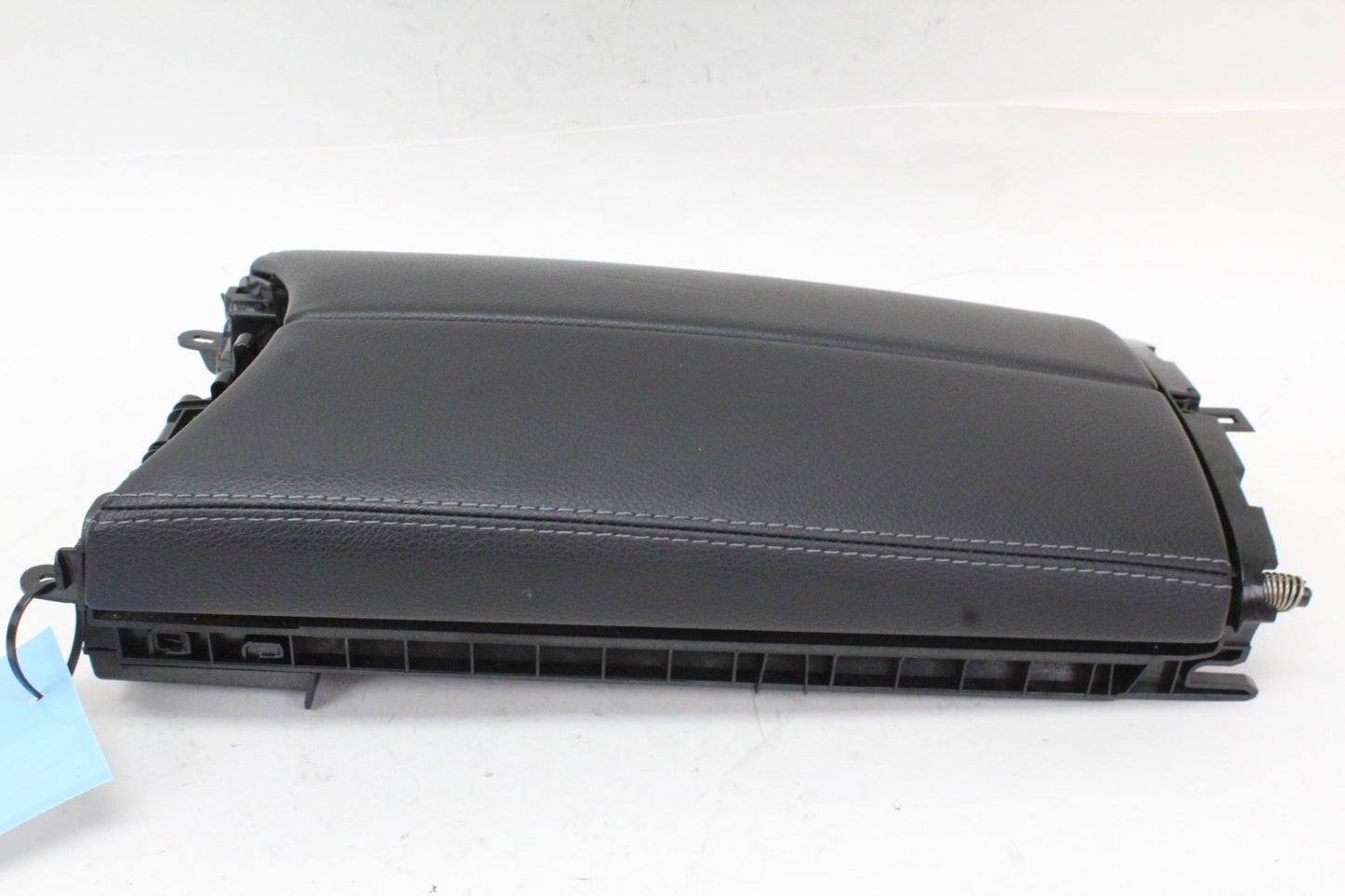 2015-2020 Mercedes-Benz C300 W205 Front Center Console Arm Rest Armrest OEM