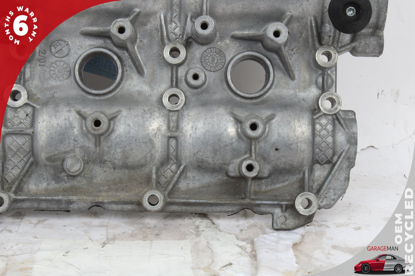 2005-2013 Mercedes W204 C300 Left Side Cylinder Head Valve Cover 2720161205 OEM