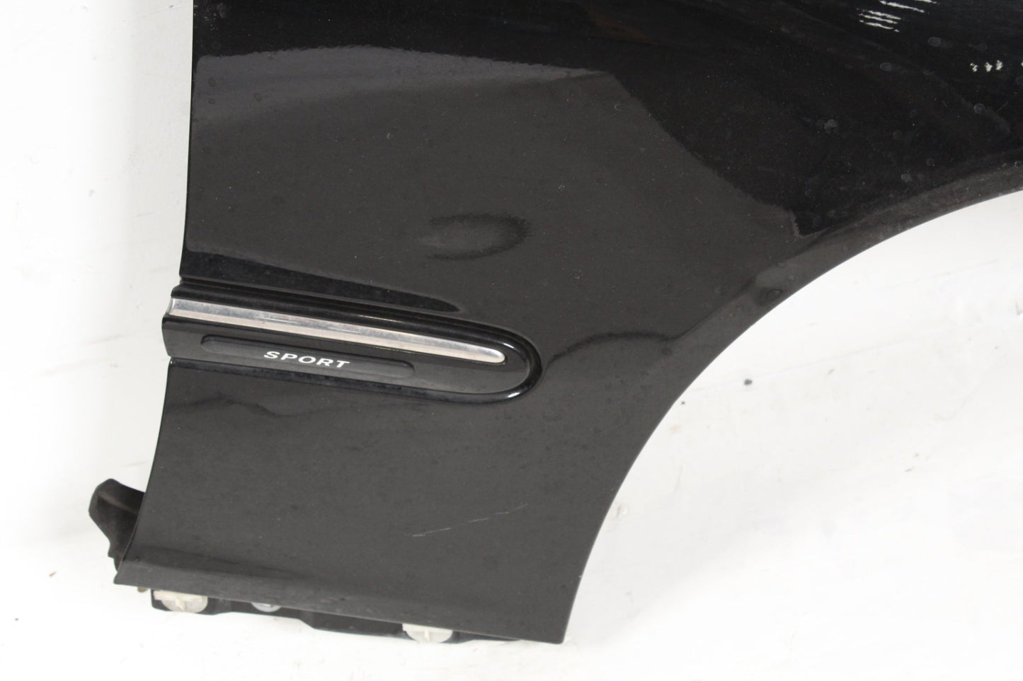 2001-2007 Mercedes-Benz C230 W203 Front Right Fender Panel 2038800218