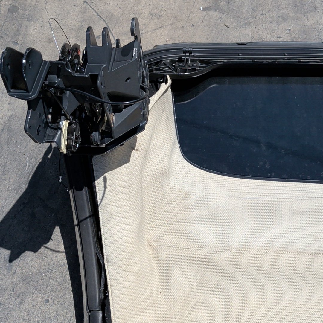 2011-2017 Mercedes W207 E350 E550 E400 Convertible Soft Top Roof 2077700101 OEM