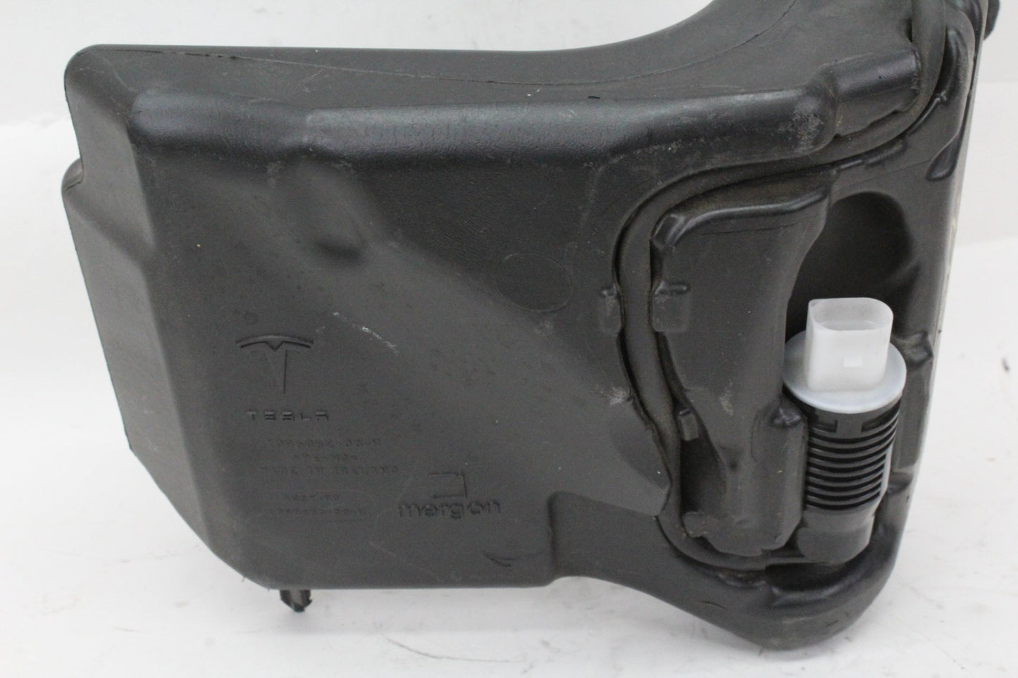 2017-2023 Tesla Model 3 Windshield Washer Fluid Reservoir 109606200H OEM
