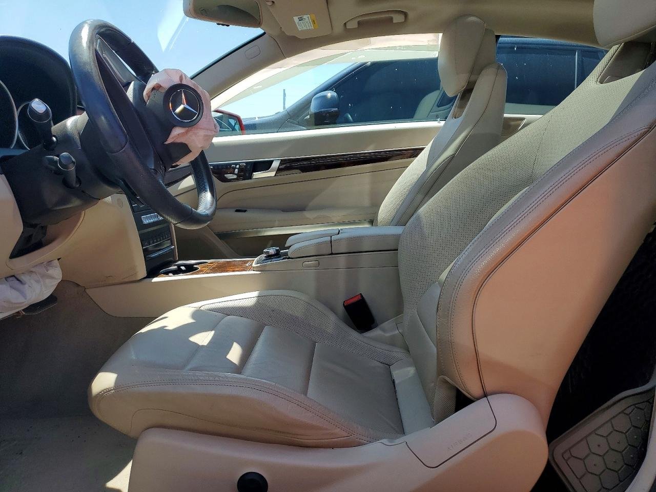 Parting Out- 2016 Mercedes-Benz E400 C207- 225