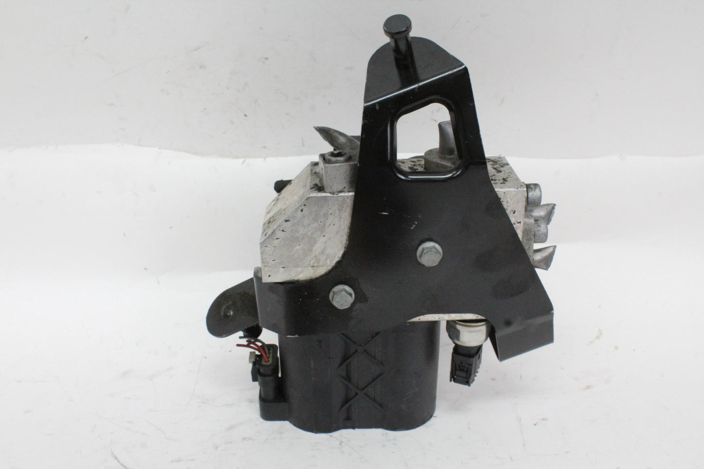 2014-2020 Mercedes-Benz S550 W222 ABS Anti Lock Brake Pump Module 2224315912