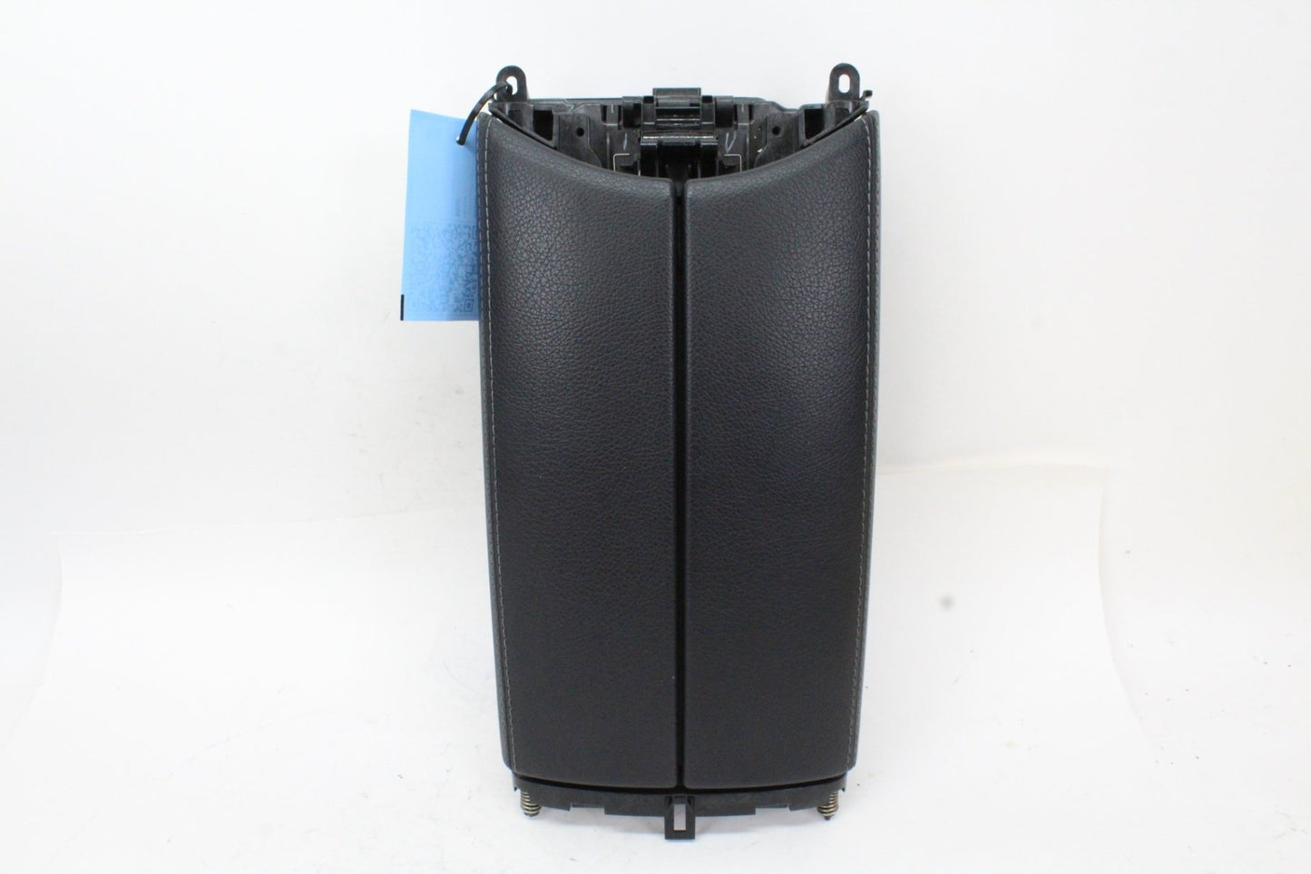 2015-2020 Mercedes-Benz C300 W205 Front Center Console Arm Rest Armrest OEM