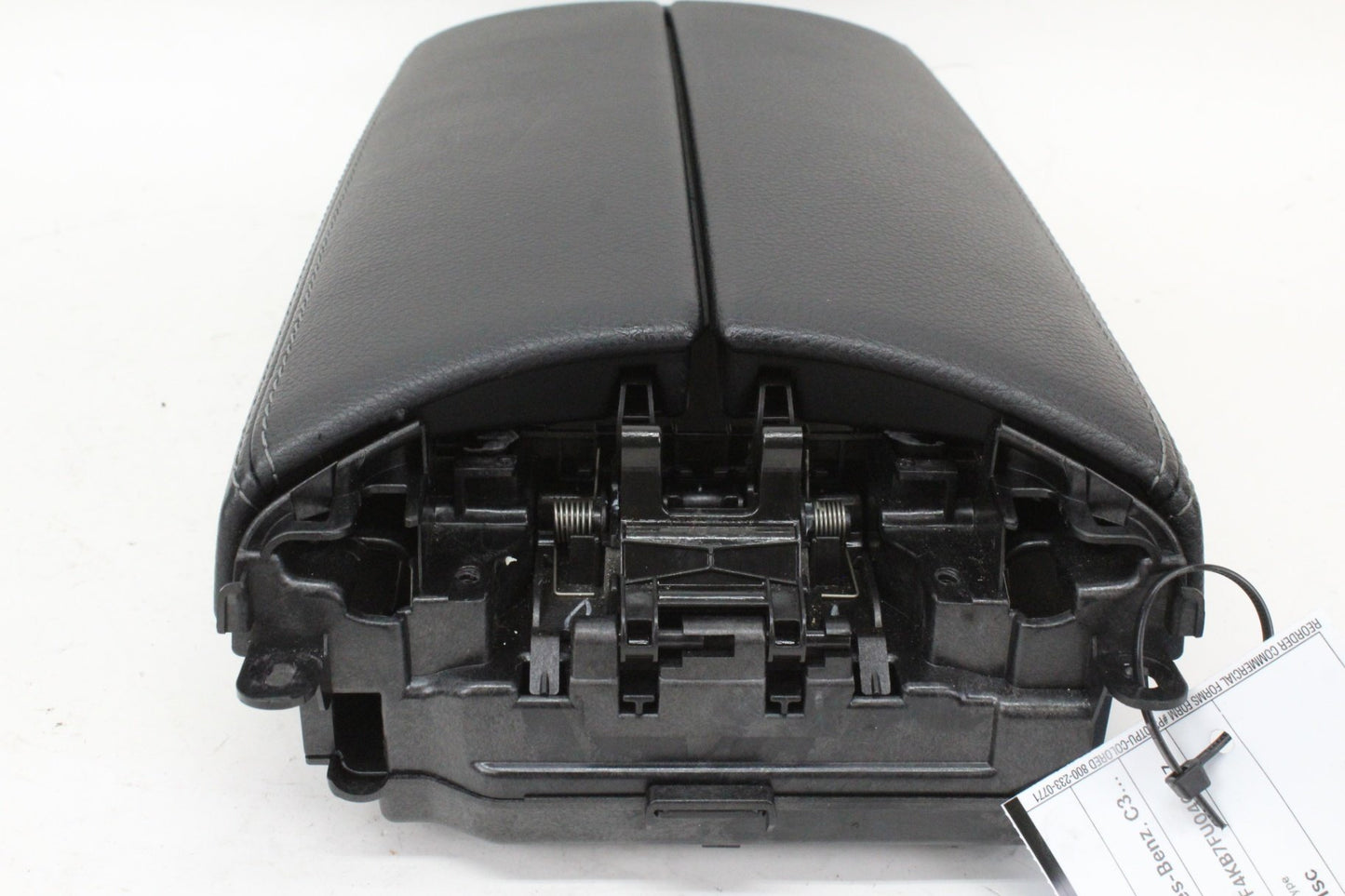 2015-2020 Mercedes-Benz C300 W205 Front Center Console Arm Rest Armrest OEM