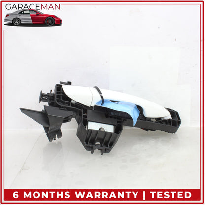 2015-2020 Mercedes X156 GLA250 Right Side Exterior Door Handle Polar White OEM