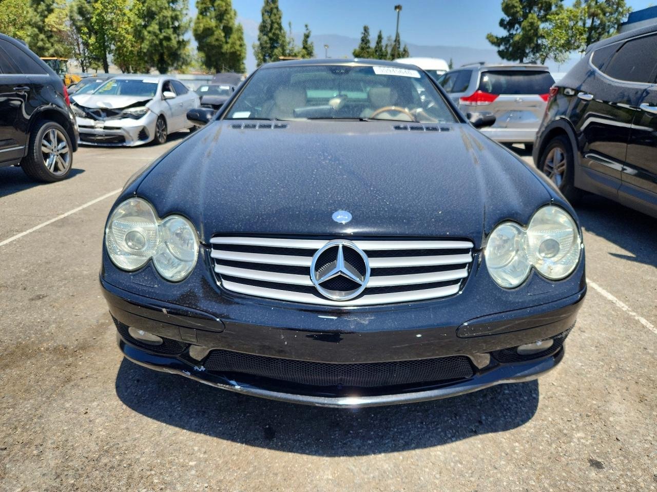 Parting Out- 2005 Mercedes-Benz SL500 R230- 143