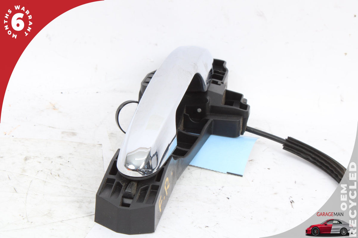 2014-2017 Fiat 500L Hatchback Right Front Exterior Door Handle 68260348AA Genuine