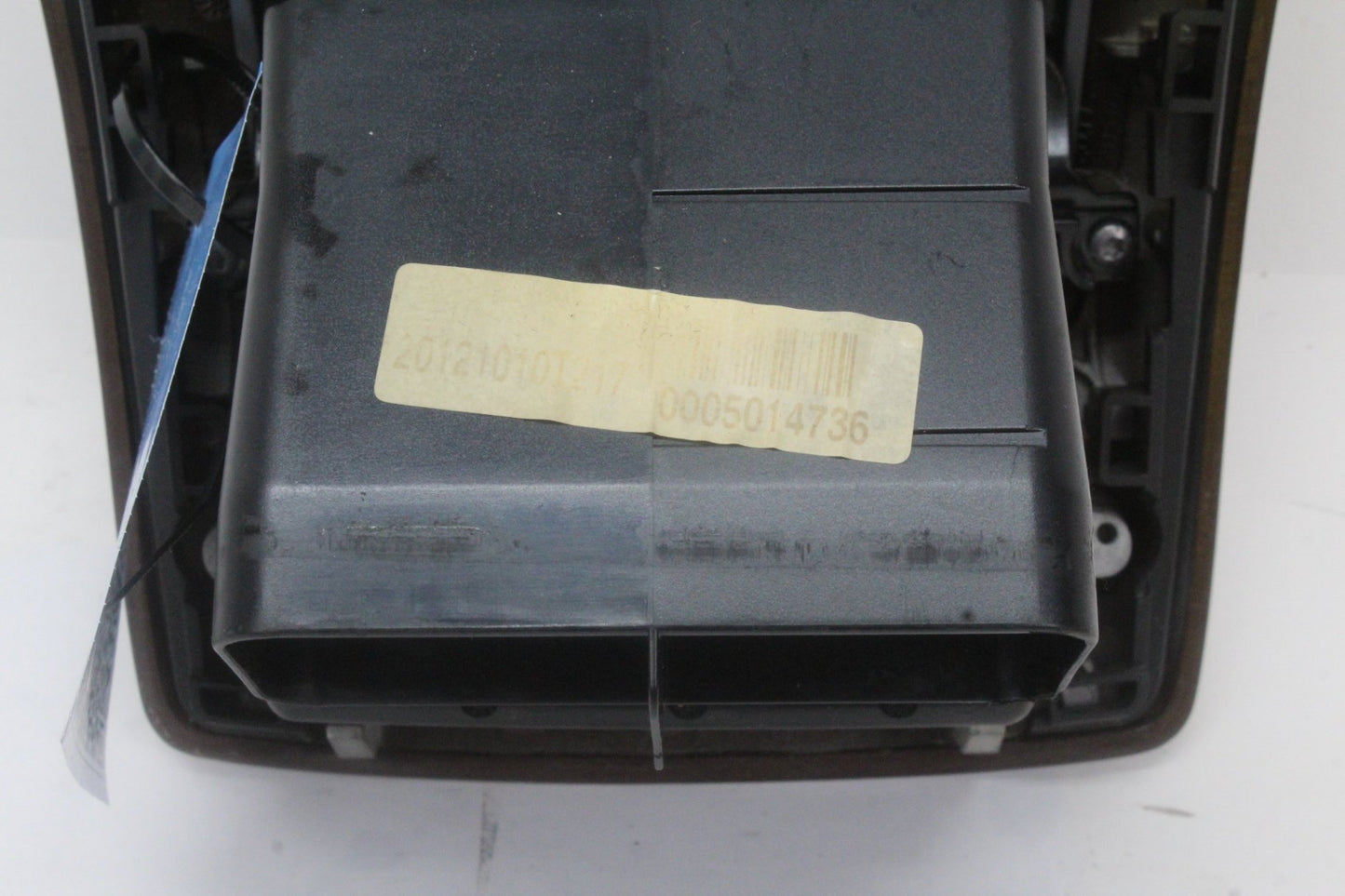 2007-2013 Mercedes-Benz S550 W221 Rear Center Console A/C Vent Trim 2216801639