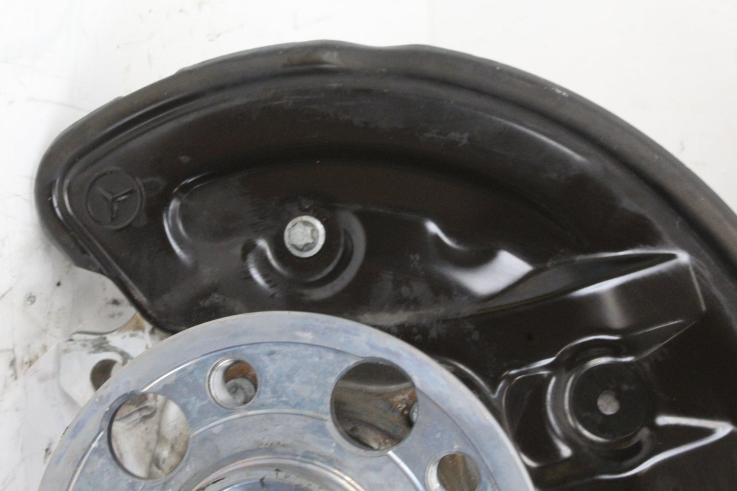 2015 Mercedes-Benz C300 W205 Rear Right Spindle Knuckle Wheel Hub 2055467480