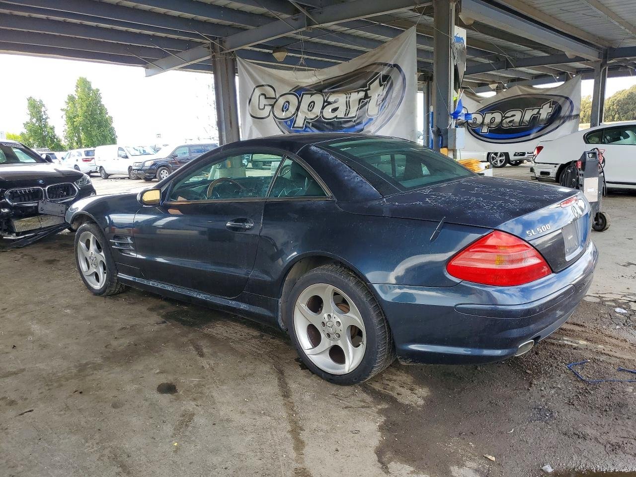 2005 Mercedes-Benz SL500 R230