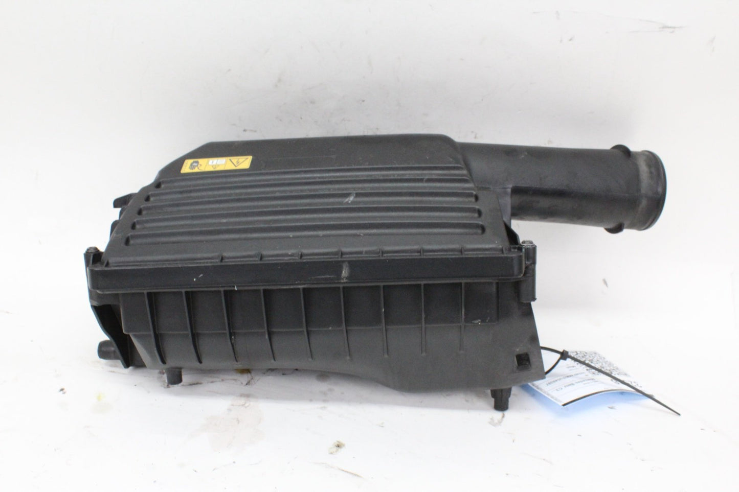 2015-2020 Mercedes-Benz C300 W205 Engine Air Intake Filter Box 2740901701