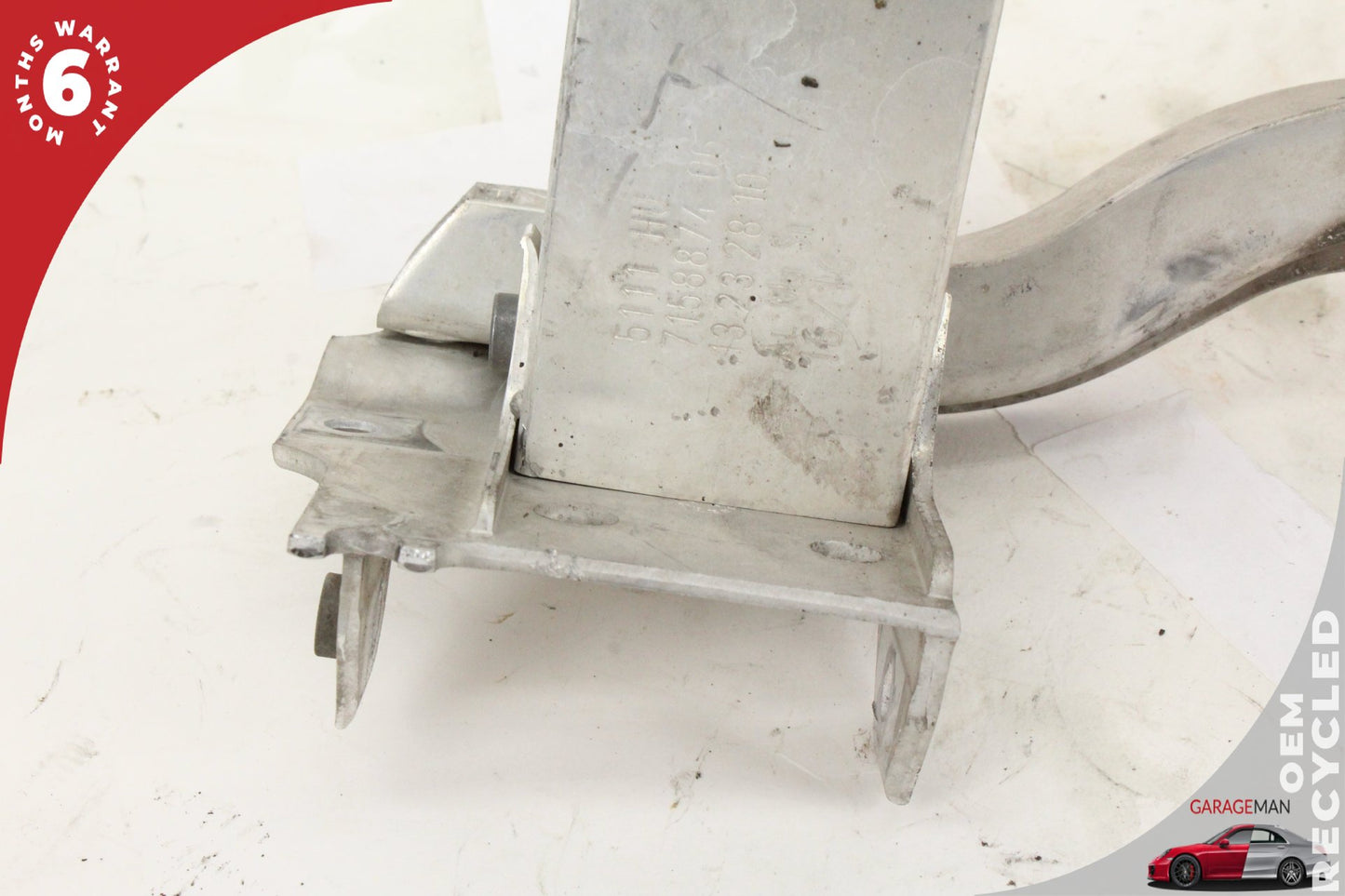 2011-2016 BMW 528i Front Right Lower Radiator Reinforcement Bracket 7158874 OEM
