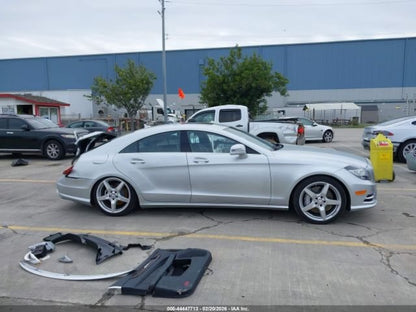 Parting Out- 2014 Mercedes-Benz CLS550 W218- 176 176