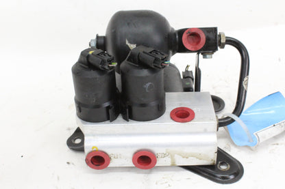 03-06 Mercedes S55 AMG W220 Front Hydraulic Suspension Valve Block 2203200358