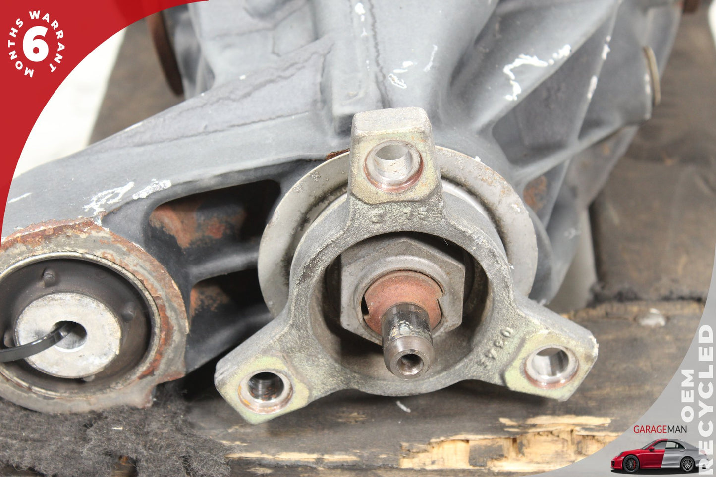 2015 Mercedes-Benz GL550 X166 - Rear Differential Carrier PN: 1663510208