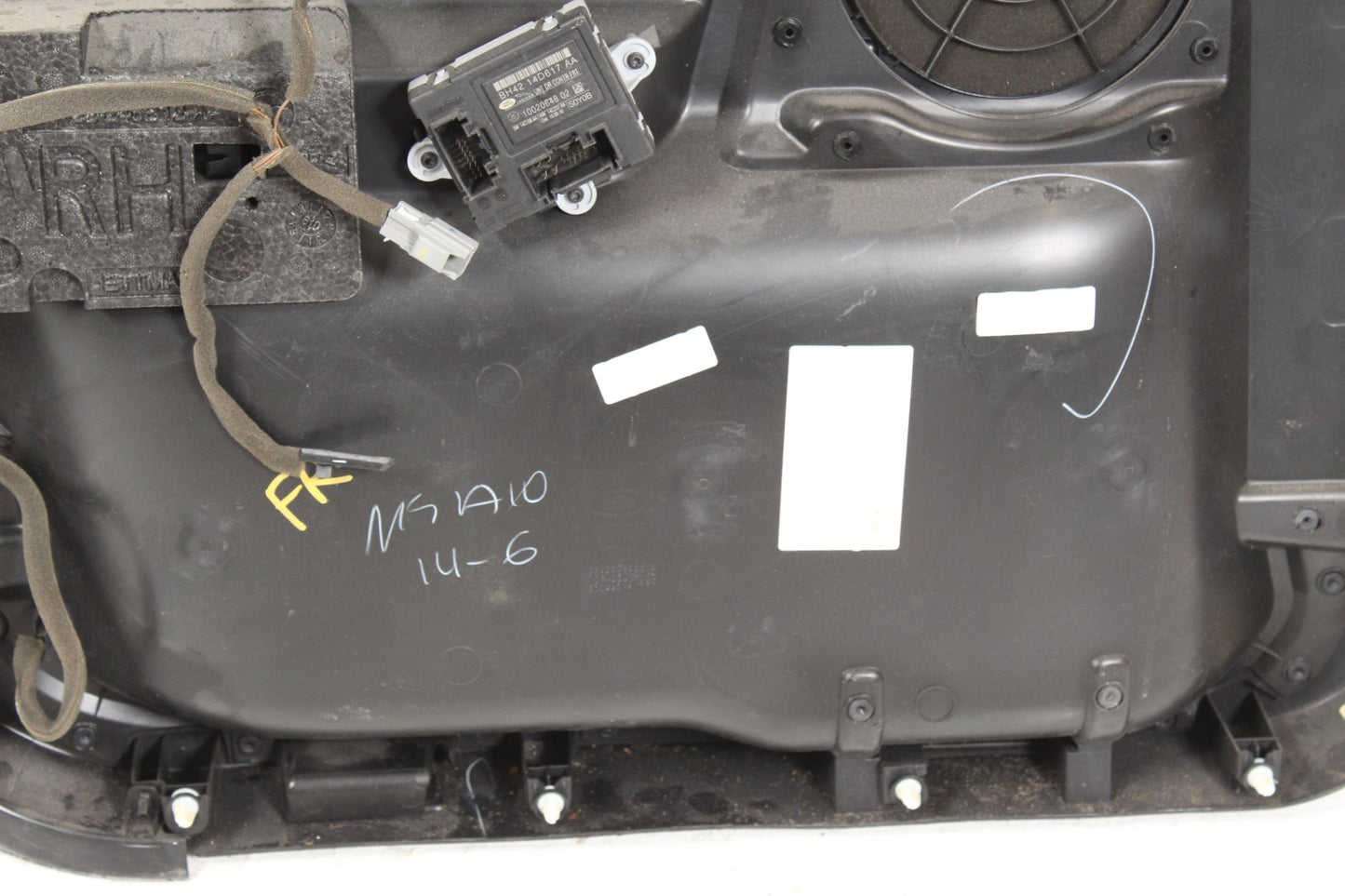 2011 Land Rover LR4 SUV Right Front Door Trim Panel AH2223942AA
