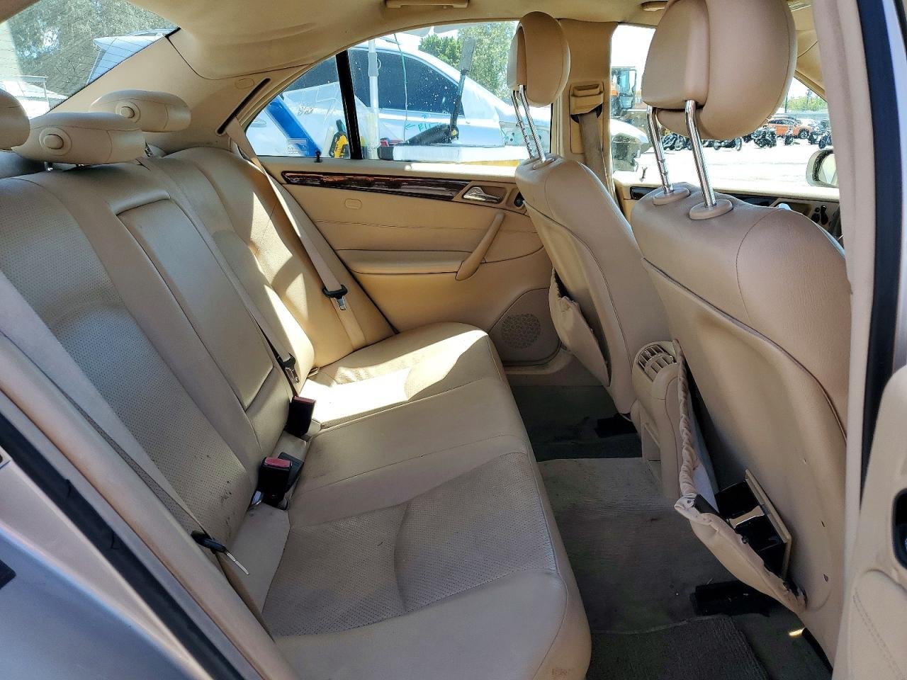 2005 Mercedes-Benz C240 W203