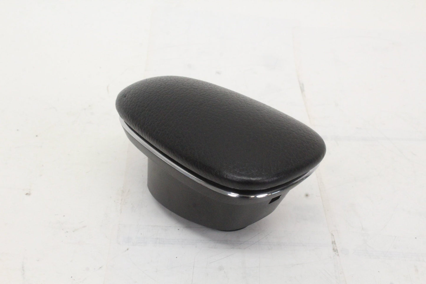 2010-2014 Mercedes-Benz S550 W221 Center Console Phone Controller 2218230050 OEM