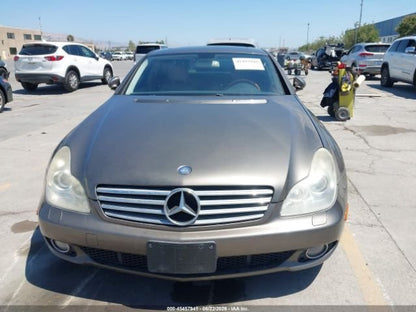 Parting Out- 2006 Mercedes-Benz CLS550 W219- 154