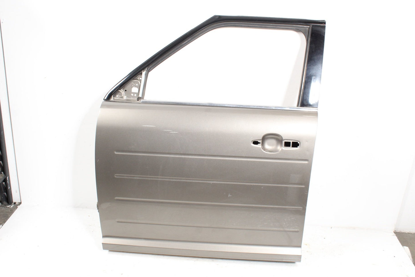 2009-2019 Ford Flex Front Left Driver Side Door Shell 8A8Z7420125B OEM